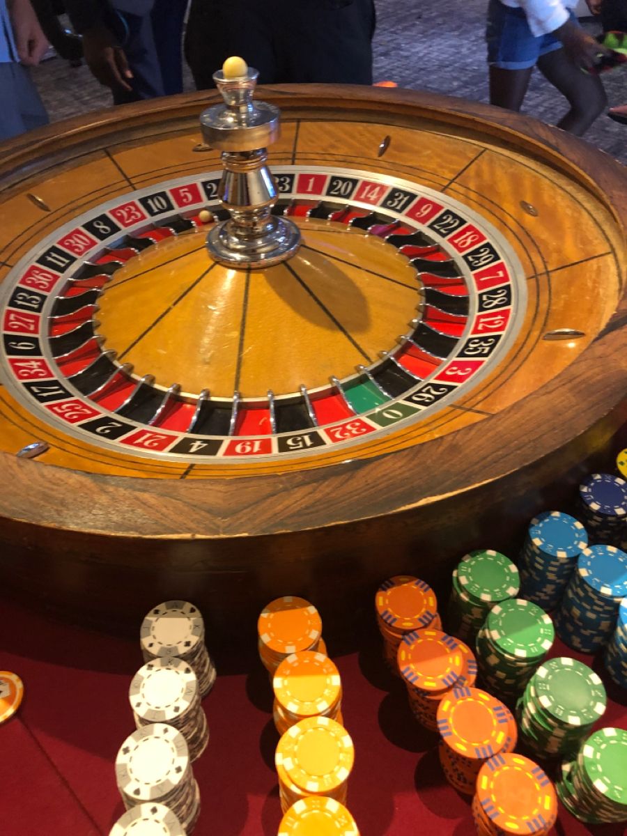 philslots کھلاڑیوں کے لیے لائیو کیسینو سیکشن
