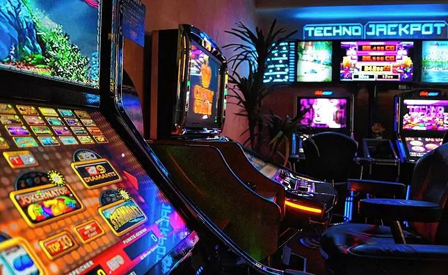 پاکستان میں philslots کا آن لائن کیسینو سیکشن کھولیں۔